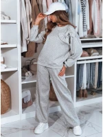 Dámská tepláková souprava nadměrné velikosti světle šedá Dstreet model 21984434 - FashionStreet Dámská tepláková souprava nadměrné velikosti světle šedá Dstreet model 21984434 - FashionStreet