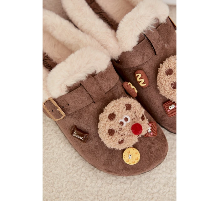 Dámské pantofle s ozdobami a přezkou vyhřívané kožešinou hnědé Thalora Dámské pantofle s ozdobami a přezkou vyhřívané kožešinou hnědé Thalora