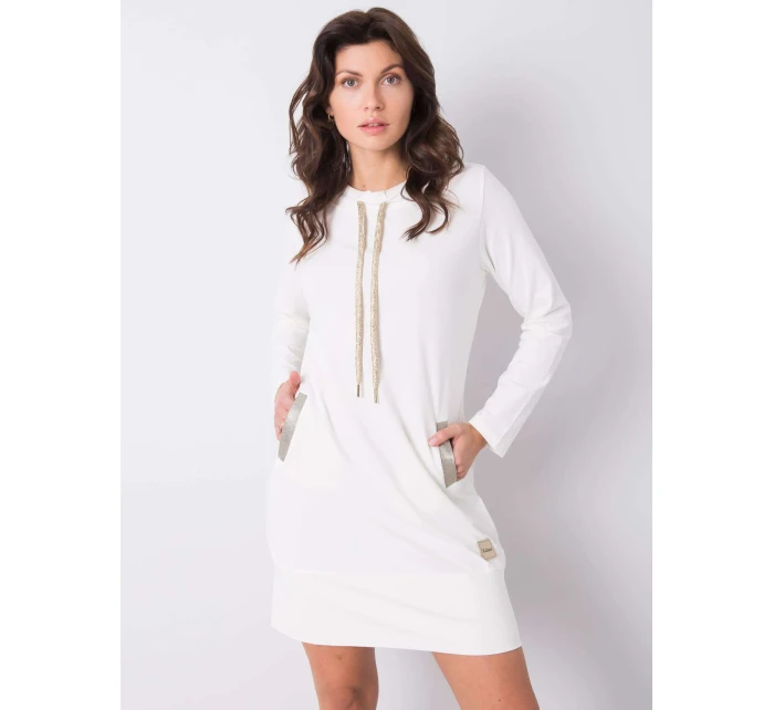 Šaty RV SK model 15182479 ecru - FPrice Šaty RV SK model 15182479 ecru - FPrice