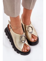 Model topánok na klinoch 213004 Krok v štýle Model topánok na klinoch 213004 Krok v štýle