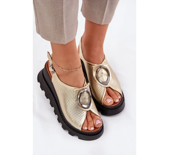 Model topánok na klinoch 213004 Krok v štýle Model topánok na klinoch 213004 Krok v štýle