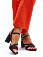 Lesklé sandály na vysokém podpatku černé model 21612439 - VINCEZA