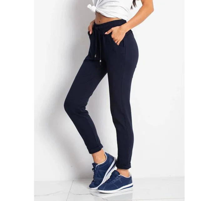 Tmavě modré dámské látkové kalhoty typu chino model 19390414 - Factory Price Tmavě modré dámské látkové kalhoty typu chino model 19390414 - Factory Price