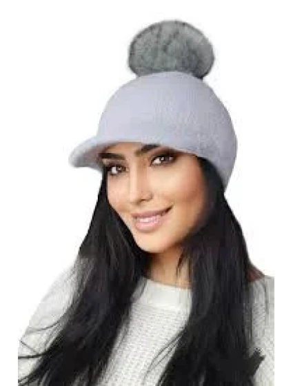 Dámská čepice model 17923097 s bambulí - Kamea