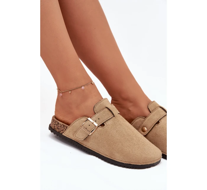 Klapki Chodaki Damskie Na Korkowej Platformie Ze Złotą Klamrą Big Star SS274738 Beżowe Klapki Chodaki Damskie Na Korkowej Platformie Ze Złotą Klamrą Big Star SS274738 Beżowe