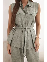 Dámska súprava s blúzkou na zaväzovanie a širokými nohavicami khaki farby Dámska súprava s blúzkou na zaväzovanie a širokými nohavicami khaki farby