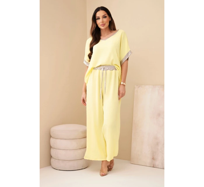 Viskóza so zlatým lemovaním žltá Viskóza so zlatým lemovaním žltá