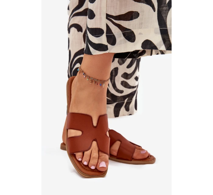 Klapki Damskie Płaskie Z Wycięciami Camel Salyra