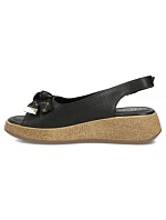 Dámske čierne kožené sandále na platforme Filippo DS7582