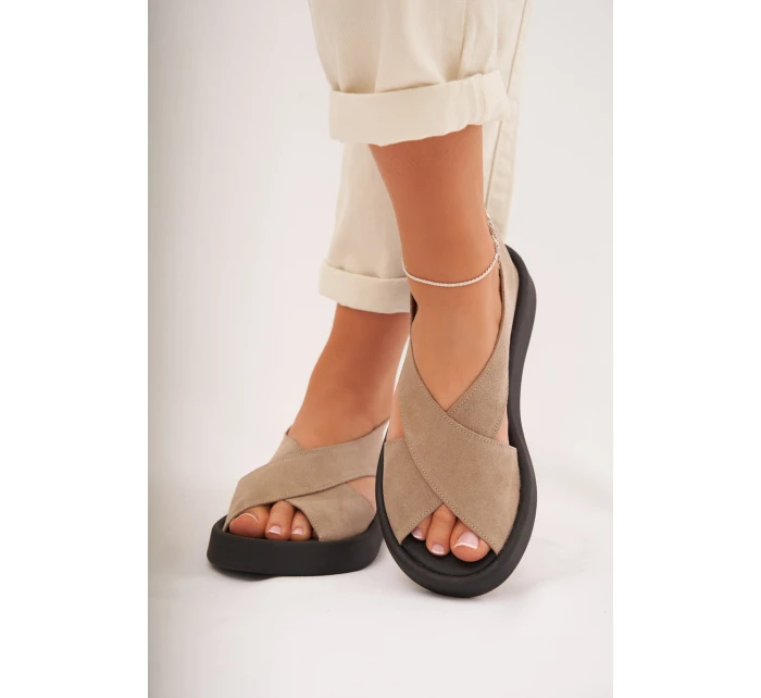 Dámské sandály model 22027703 z přírodního semiše Béžové - Zazoo