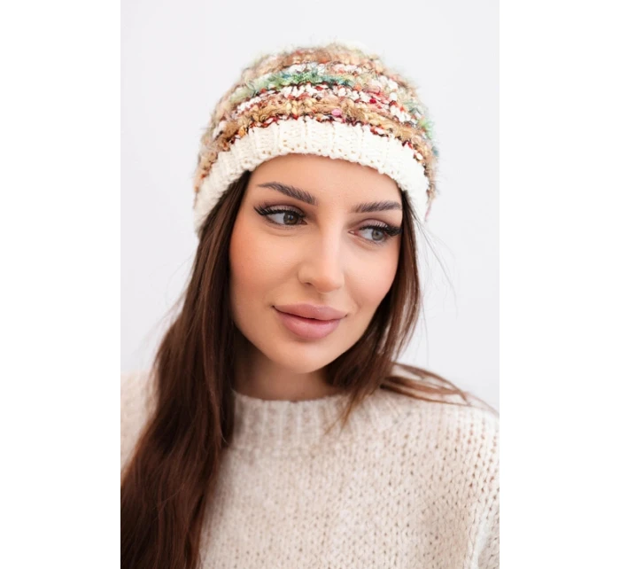 Dámská zimní vlněná čepice s ozdobnými krystalky K399 černá