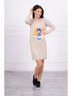 Šaty s 3D béžová model 18744124 - K-Fashion
