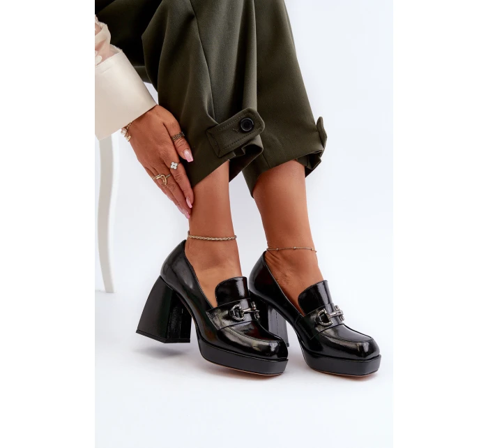 Lakované dámské polobotky na podpatku černé D&A model 21655795 - S.Barski