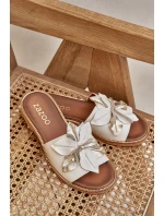 Klapki Z Ozdobą Skóra Naturalna Zazoo 3667 Białe Klapki Z Ozdobą Skóra Naturalna Zazoo 3667 Białe