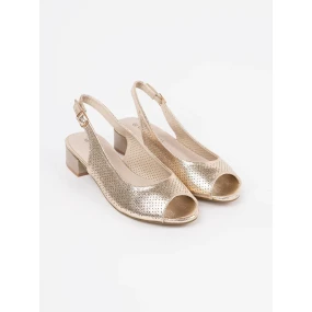 Módne zlaté dámske sandále Obcas