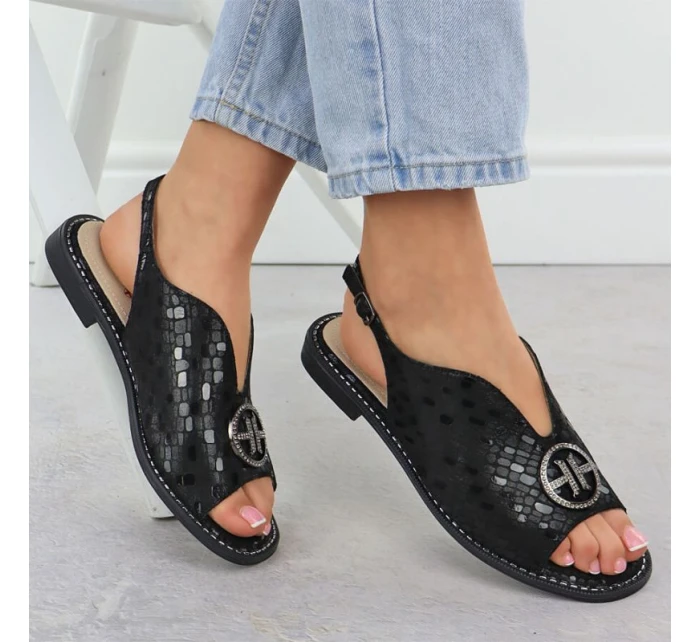 Dámské černé kožené sandály model 21904964 - S.Barski