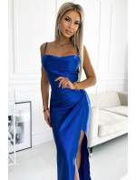 Dlhé saténové šaty s rozparkom Numoco DIANE - chrpová modrá
