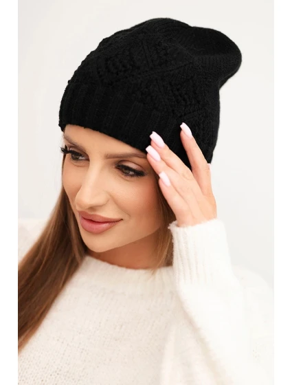 Dámská zimní čepice z vlny a s geometrickým vzorem model 21753197 černá - K-Fashion Dámská zimní čepice z vlny a s geometrickým vzorem model 21753197 černá - K-Fashion