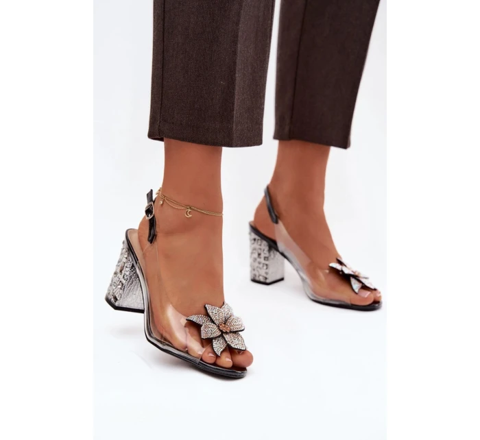 Sandále na podpätku model 225135 Krok vo veľkom štýle