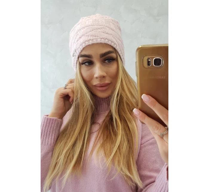Fleecová čepice pudrově růžová model 18751449 - K-Fashion Fleecová čepice pudrově růžová model 18751449 - K-Fashion