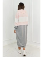 Trikolórne šaty s kapucňou púdrovo ružová + ecru + šedá Trikolórne šaty s kapucňou púdrovo ružová + ecru + šedá
