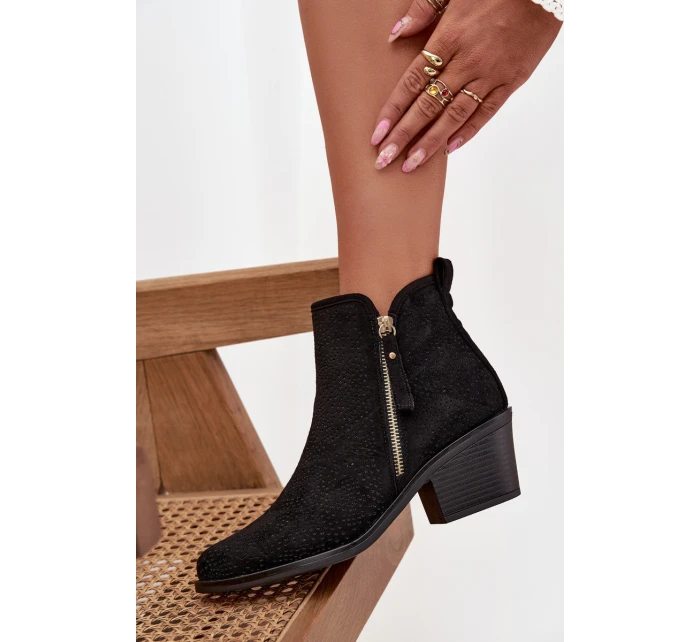 Dámské kovbojky na podpatku model 21713530 Černé - S.Barski Dámské kovbojky na podpatku model 21713530 Černé - S.Barski