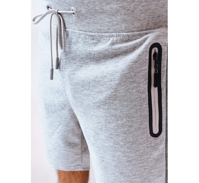 Pánské světle šedé teplákové kraťasy Dstreet model 21968823 - FashionStreet