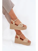 Dámské Sandály Na Klínu S Přezkou Khaki model 21696170 - Boto Dámské Sandály Na Klínu S Přezkou Khaki model 21696170 - Boto