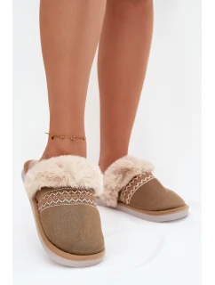 Dámské pantofle s kožešinou a výšivkou zelené Devianne