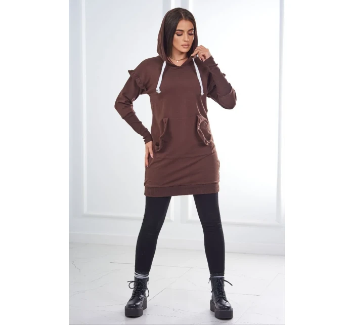 Šaty s ozdobnými volánikmi a kapucňou v hnedej farbe Šaty s ozdobnými volánikmi a kapucňou v hnedej farbe