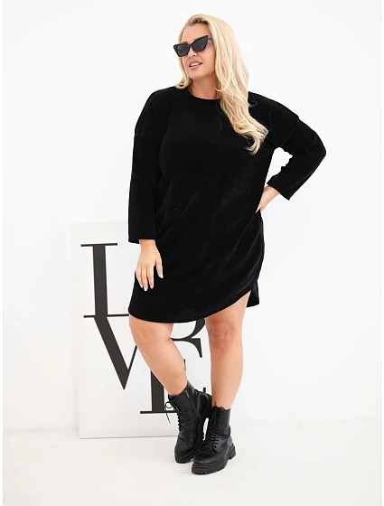 Dámské šaty Plus Size manšestrové s volným střihem černá Dámské šaty Plus Size manšestrové s volným střihem černá