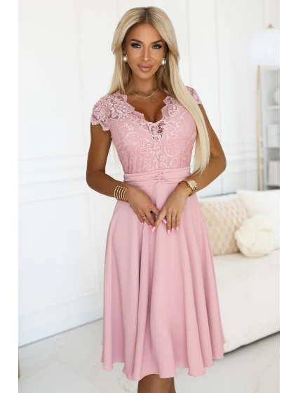 Lehké šifonové šaty s krajkovým výstřihem  PINK model 21229563 - numoco