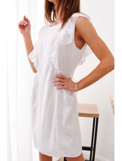 Jemné biele letné šaty s volánikmi