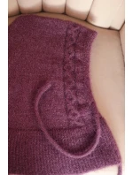 Dámska čiapka s kapucňou a pleteným vzorom fialová Dámska čiapka s kapucňou a pleteným vzorom fialová