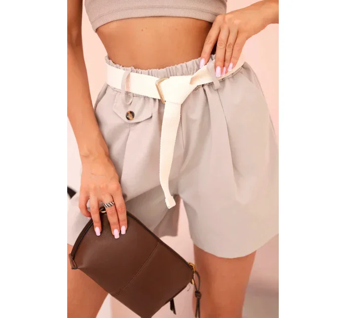 Dámske šortky s vysokým pásom a opaskom tmavo béžové