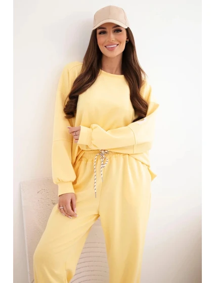 Dámsky maslový set s voľnou mikinou a nohavicami so žltou farbou LOVE