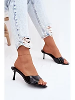 Sandály z umělé kůže na jehlovém podpatku Zlaté model 22103068 - Boto