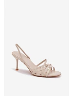 Sandále na podpätku model 227438 Vykročte štýlovo