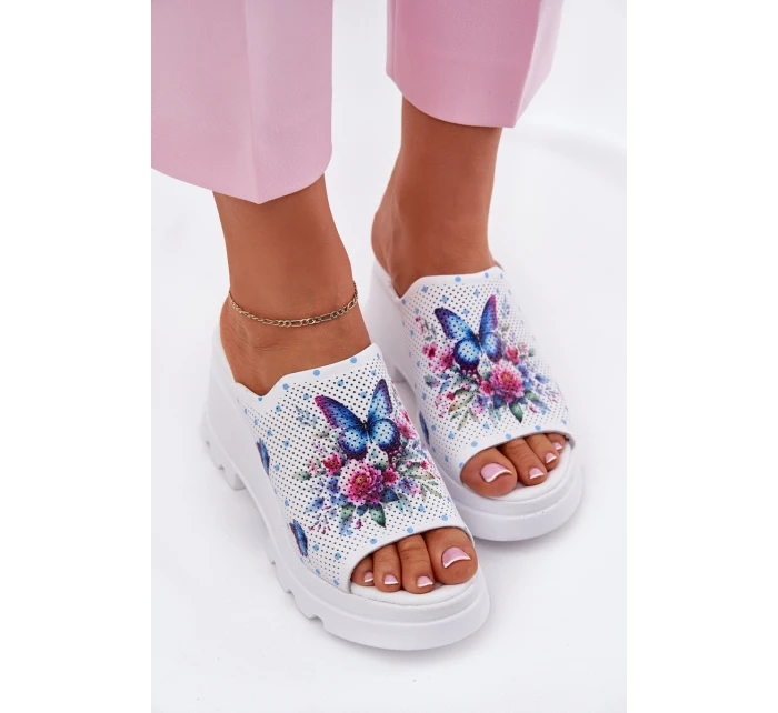 Skórzane Klapki Damskie Na Koturnie Artiker 56C0428 Białe