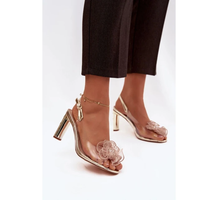 Sandále na podpätku model 225149 Vykročte štýlovo