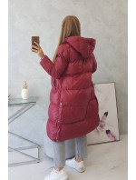 Prešívaná zimná bunda s kapucňou vo vínovej farbe