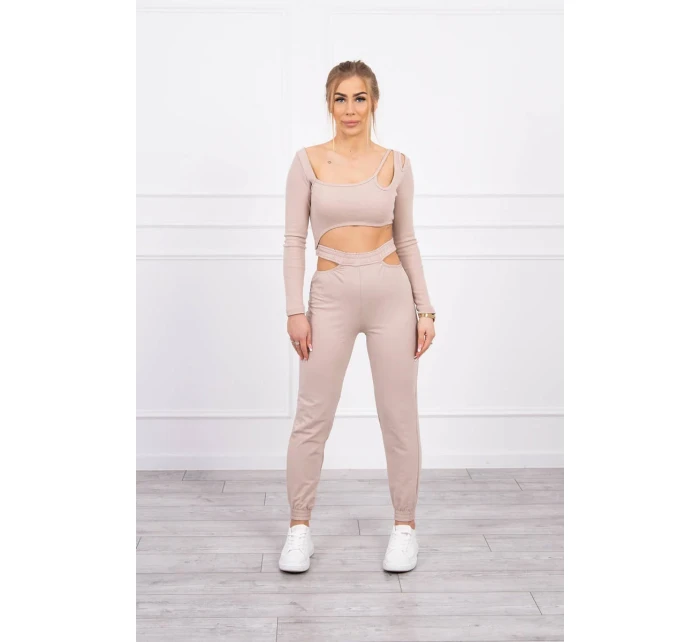 Souprava s halenkou béžová