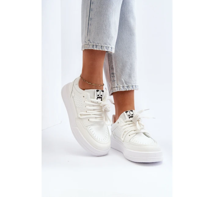 Dámské tenisky z ekokože bílé model 21648820 - Boto Dámské tenisky z ekokože bílé model 21648820 - Boto