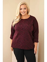 Dámska blúzka vo veľkosti Plus Size s leopardím vzorom a predĺženým zadným dielom v bordovo-červenej farbe