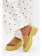 Dámské sandály s páskem Žluté model 22107247 - Boto