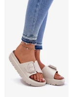 Dámske penové papuče s platformou a prackou - béžové