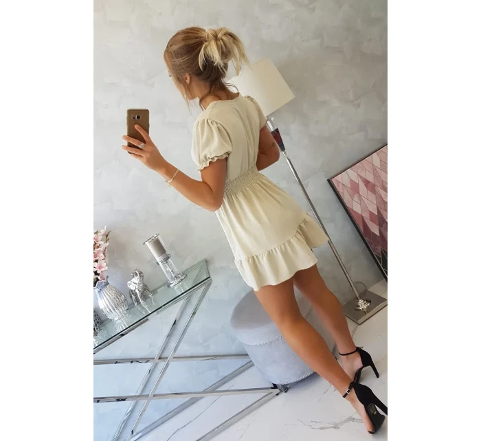 Šaty s viazaným výstrihom do V béžovej farby