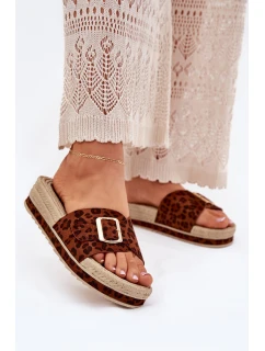 Dámské Pantofle Na Platformě Se Zlatou Přezkou model 21702349 - Boto