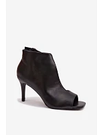 Sandále na podpätku model 225400 Vykročte štýlovo