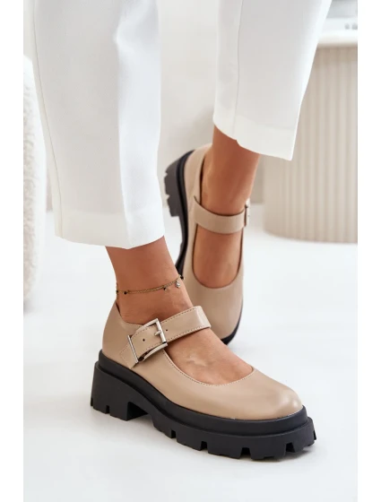 Poloboty model 201028 Krok vo veľkom štýle Poloboty model 201028 Krok vo veľkom štýle